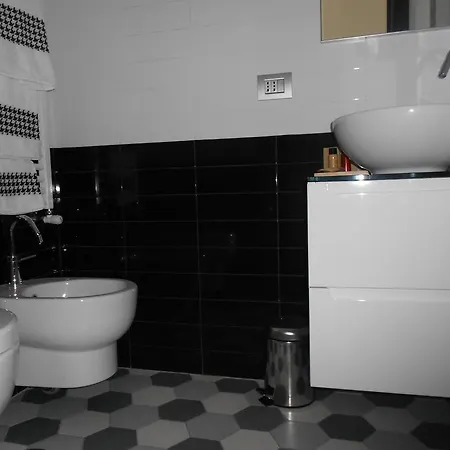 ゲストハウス Sinfonia Sul Tevere 4*